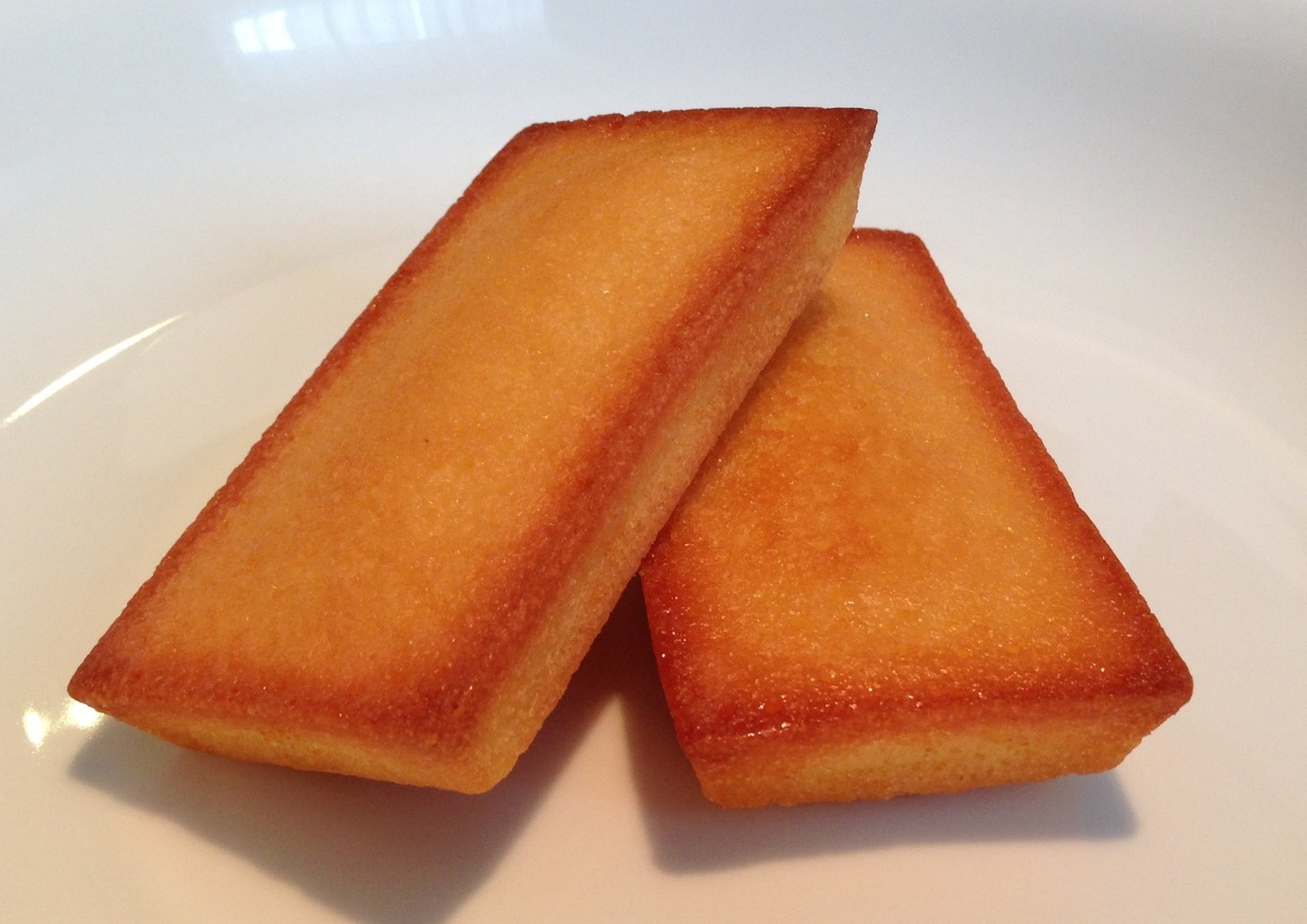 Mandel-Financiers mit gebräunter Butter