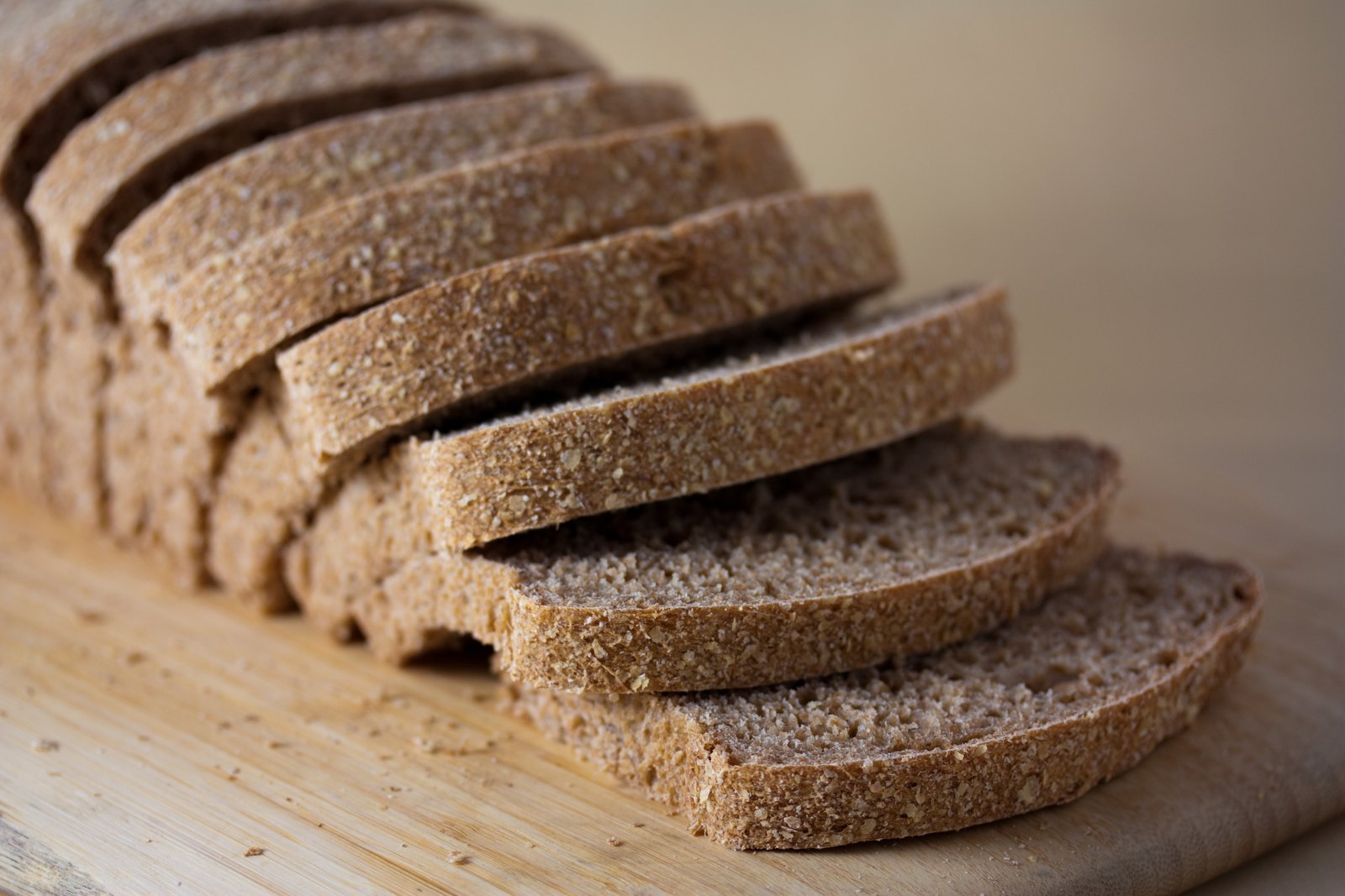 Weizenvollkornbrot aus der Kastenform